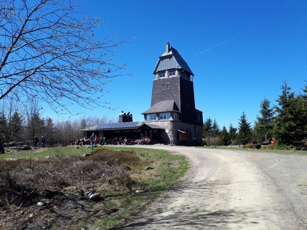 Hanskühnenburg im Frühling