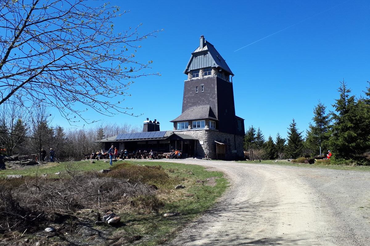 Hanskühnenburg im Frühling