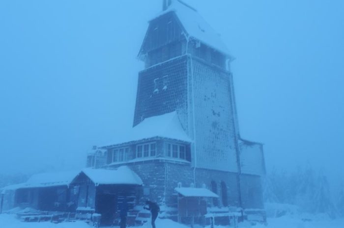 Von Lonau zur Hanskühnenburg im Schnee